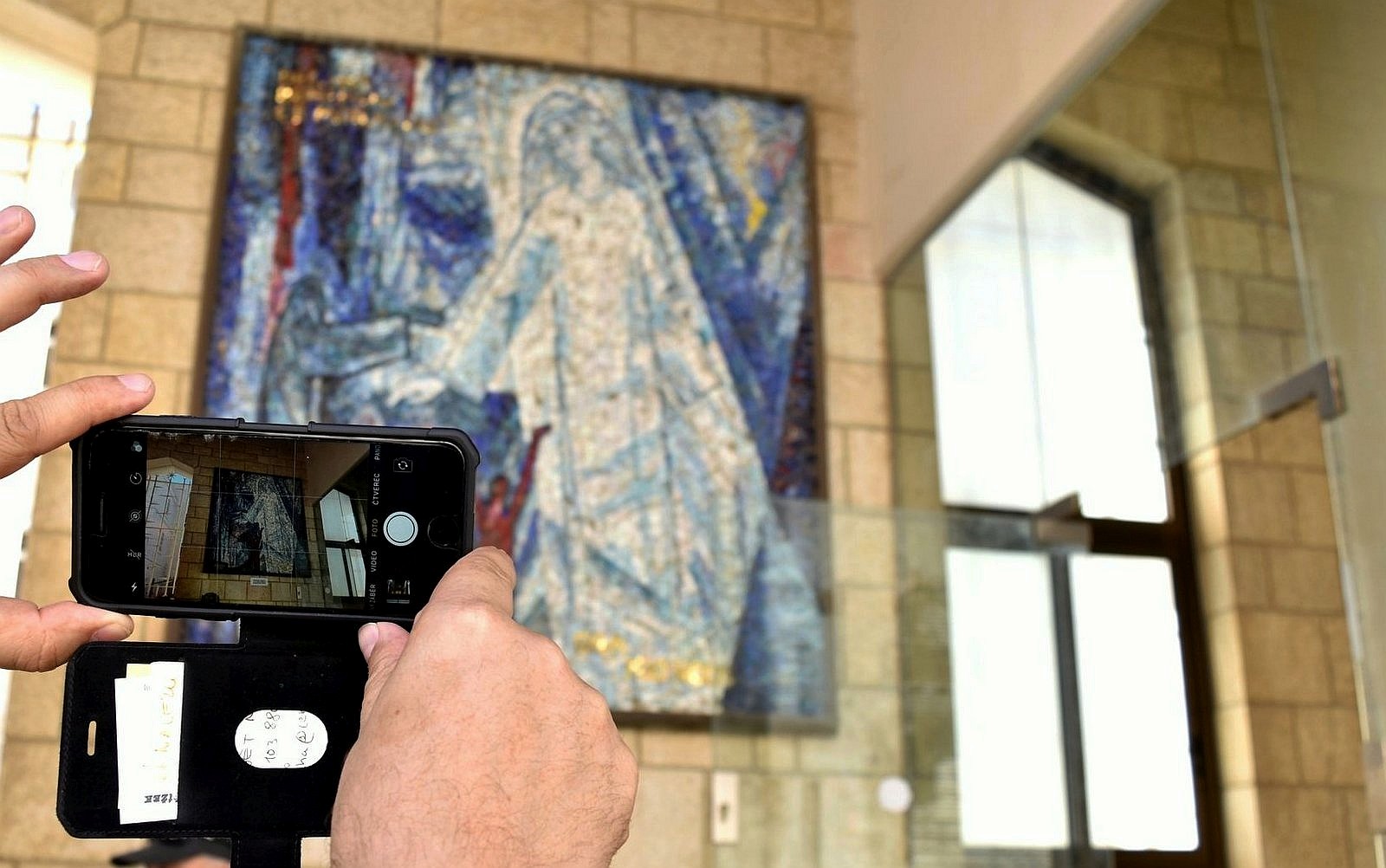 Český obraz Panny Marie v bazilice Zvěstování v Nazaretě - Izrael / Czech Madonna - Basilica of the Annunciation, Nazareth, Israel / fofo -ima-
